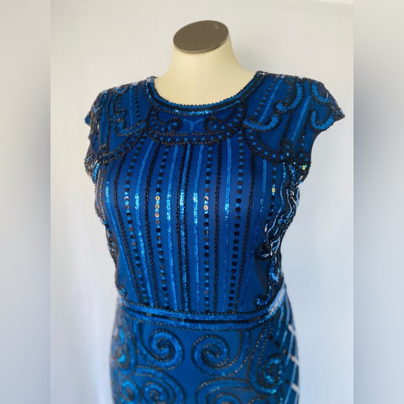 Blue sequined flapper dress - Picture 3 of 8